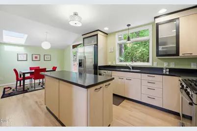 1904 Overland Drive, Chapel Hill, NC 27517 - Photo 5