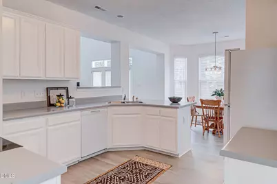 2517 Cambridge Road, Burlington, NC 27215 - Photo 5