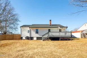 803 Oakley St, Graham, NC 27253 - Photo 7
