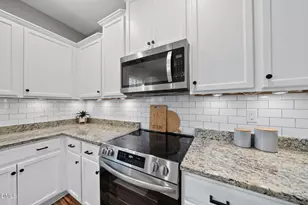 919 Award St, Fuquay Varina, NC 27526 - Photo 13