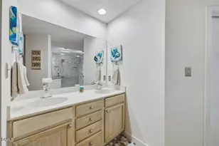 818 Lake Forest Dr, Raleigh, NC 27615 - Photo 23