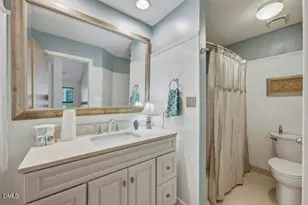 818 Lake Forest Dr, Raleigh, NC 27615 - Photo 25