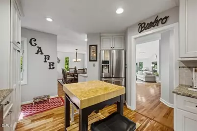 818 Lake Forest Drive, Raleigh, NC 27615 - Photo 7