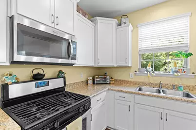 1033 Leatherstone Lane, Fuquay-Varina, NC 27526 - Photo 19