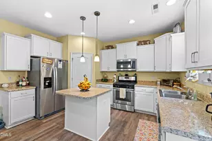 1033 Leatherstone Ln, Fuquay-Varina, NC 27526 - Photo 15