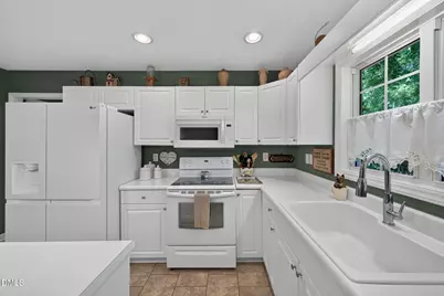 110 Brampton Circle, Clayton, NC 27527 - Photo 23