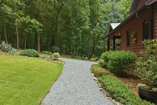 1056 Beaver Dam Rd, Chapel Hill, NC 27517 - Photo 9