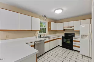 5112 Simmons Branch Trail, Raleigh, NC 27606 - Photo 17