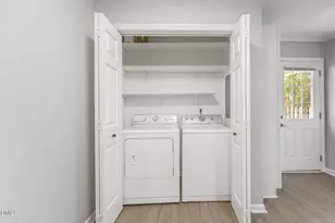 427 W Park St, Cary, NC 27511 - Photo 5