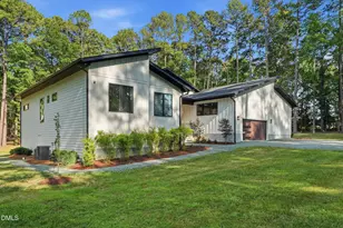 4628 Hibiscus Ln, Chapel Hill, NC 27516 - Photo 11