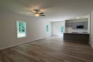 333 Constellation Ct, Benson, NC 27504 - Photo 3