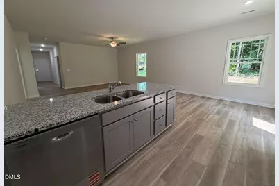 333 Constellation Court, Benson, NC 27504 - Photo 15