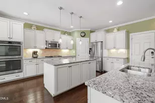 2631 Brighton Bluff Dr, Apex, NC 27539 - Photo 9