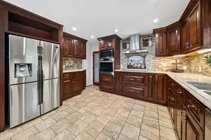 111 Brockton Ridge Dr, Garner, NC 27529 - Photo 5