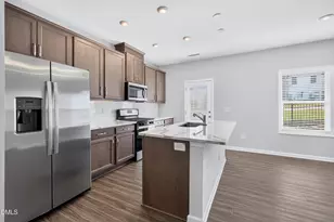 803 Star Rdg Dr, Raleigh, NC 27610 - Photo 15