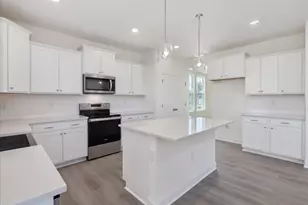 508 Hipwood Dr, Zebulon, NC 27597 - Photo 5