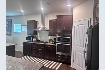 2432 Emily Brk Way, Apex, NC 27523 - Photo 3