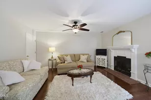 126 Lake Hollow Cir, Cary, NC 27513 - Photo 11