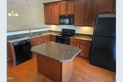 329 Kinellan Lane, Cary, NC 27519 - Photo 7