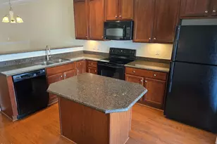 329 Kinellan Ln, Cary, NC 27519 - Photo 7