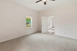 820 Chandler Ave, Burlington, NC 27217 - Photo 15