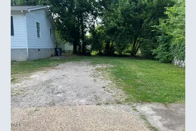 601 N Chestnut Street N, Henderson, NC 27536 - Photo 3