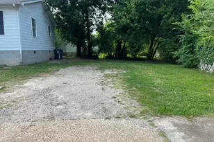 601 N Chestnut Street N, Henderson, NC 27536 - Photo 3
