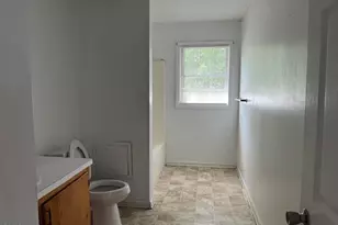 601 N Chestnut Street N, Henderson, NC 27536 - Photo 11