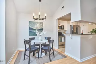1005 Kingswood Dr, Chapel Hill, NC 27517 - Photo 5