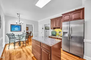 106 Mariposa Dr, Cary, NC 27513 - Photo 9