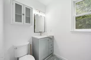 702 N 9th St, Mebane, NC 27302 - Photo 17