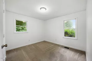 702 N 9th St, Mebane, NC 27302 - Photo 19