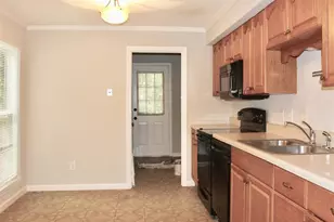 1355 Springlawn Ct, Raleigh, NC 27609 - Photo 11