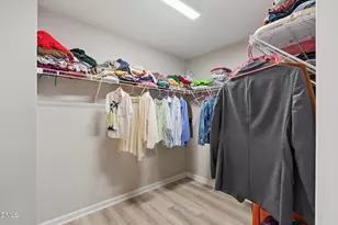 8015 Windthorn Pl, Cary, NC 27519 - Photo 37