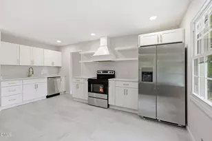 1118 Raynor St, Durham, NC 27703 - Photo 5