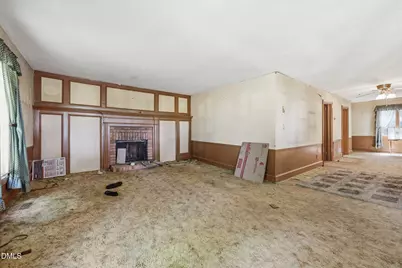 940 Nc Hwy 42, Goldston, NC 27252 - Photo 19
