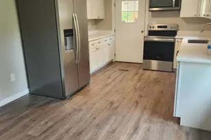 304 Phelps Rd, Hillsborough, NC 27278 - Photo 3