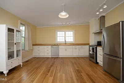 1702 E Main Street, Durham, NC 27703 - Photo 9
