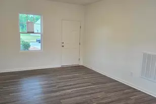 661 Essex Rd, Nashville, NC 27856 - Photo 5