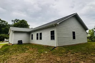 407 Walker Ave, Graham, NC 27253 - Photo 23