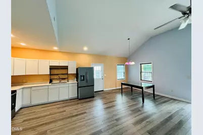 407 Walker Avenue, Graham, NC 27253 - Photo 5