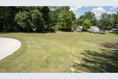730 NW Boulevard, Clinton, NC 28328 - Photo 17