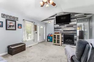 5993 Evelyn Ln, Pleasant Garden, NC 27313 - Photo 9