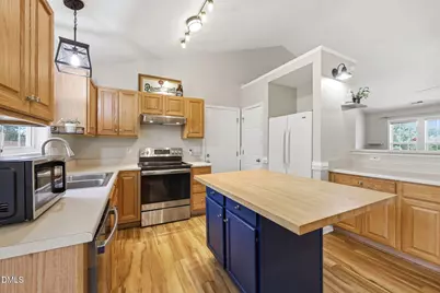 1333 E Stone Arch Drive, Fuquay-Varina, NC 27526 - Photo 7