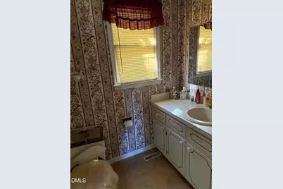 2579 Nc Highway 42, Goldston, NC 27252 - Photo 5