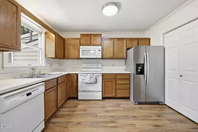 300 Nc-54, Carrboro, NC 27510 - Photo 9