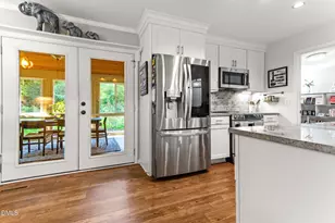 69 Margaret Pl, Chapel Hill, NC 27516 - Photo 17