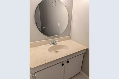 220 Elizabeth Street #Apt F3, Chapel Hill, NC 27514 - Photo 5