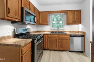 121 Hogan Dr, Garner, NC 27529 - Photo 9