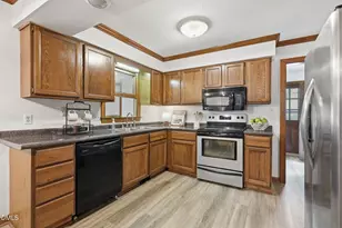 6505 Wooden Shoe Ln, Raleigh, NC 27613 - Photo 7
